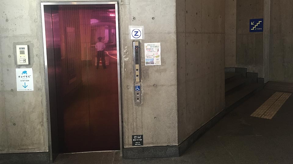 みなとみらい公共駐車場エレベーター