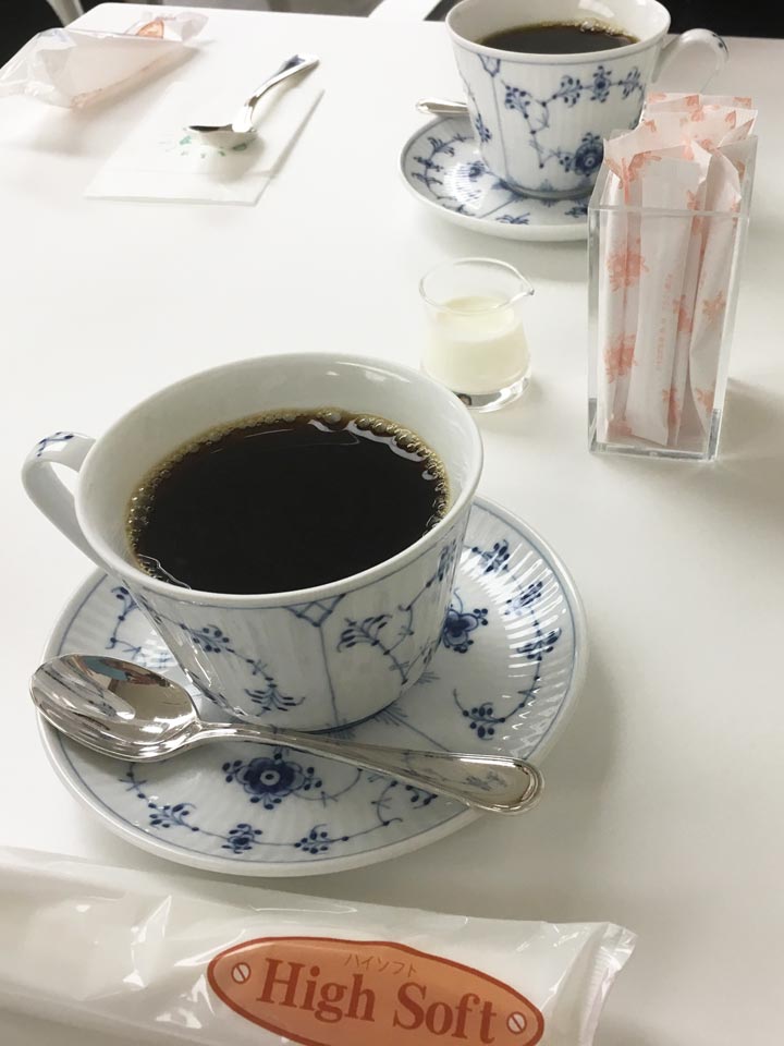 六花亭札幌店２階カフェコーヒー